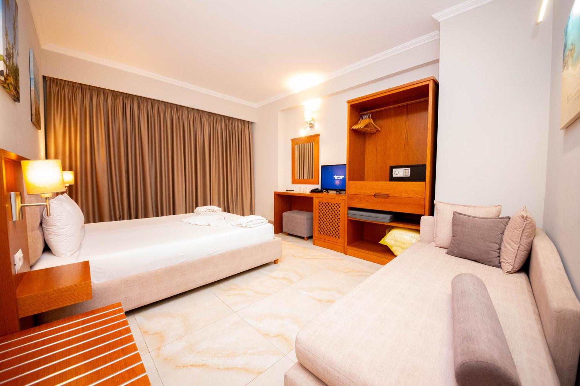 Hotel Sole Mare Ksamil Habitación foto